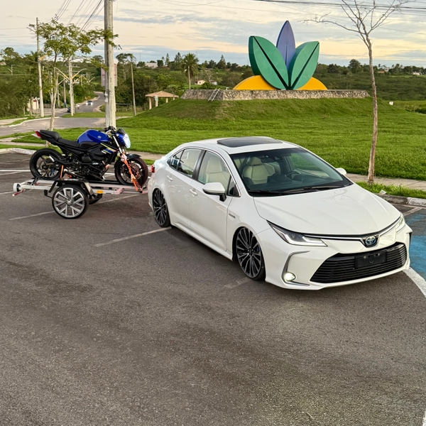 Corolla Altis Hybrid + XJ6